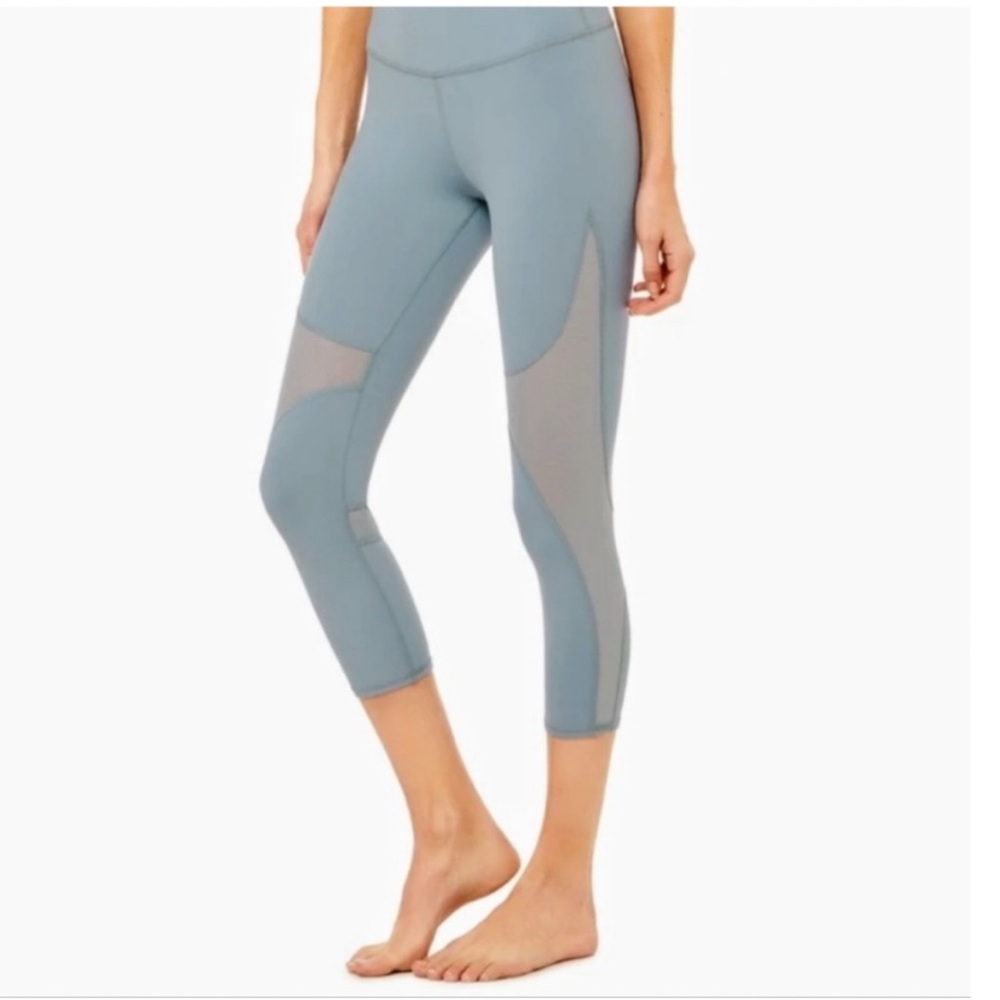Alo Yoga Coast High waist Mesh Cropped Capri Leggings -Blue Haze- Size XXS